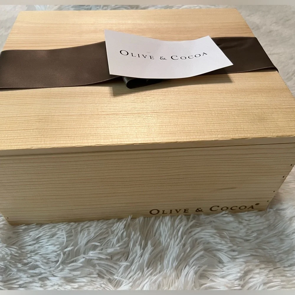 Olive & Cocoa Spa Crate Gift Set